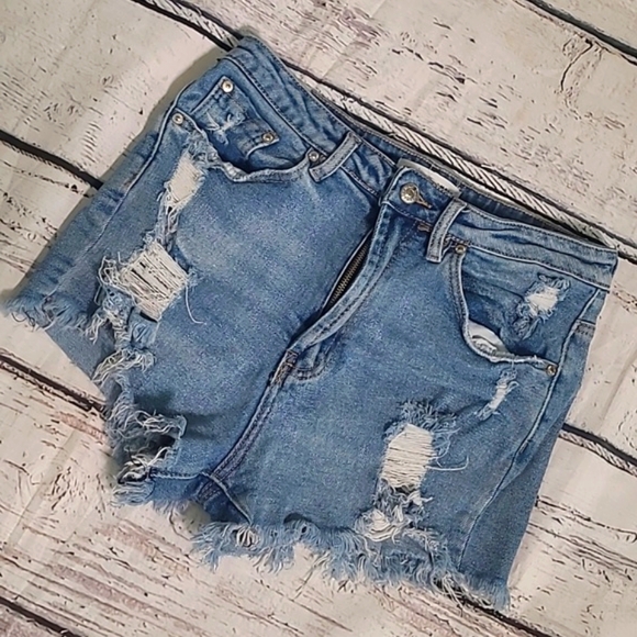 Almost Famous High Waist Distressed Cut Off Light Blue Denim Jean Shorts Size 9 - Picture 4 of 16